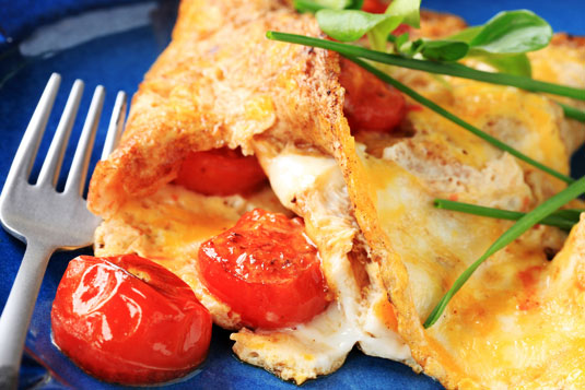 Eieromelette mit Tomaten